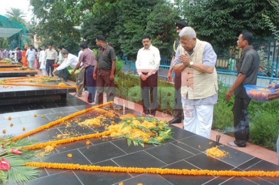 Tripura Governor exhibits 'Patriotism' whereas Tripura CM preaches 'Anti-Nationalism'